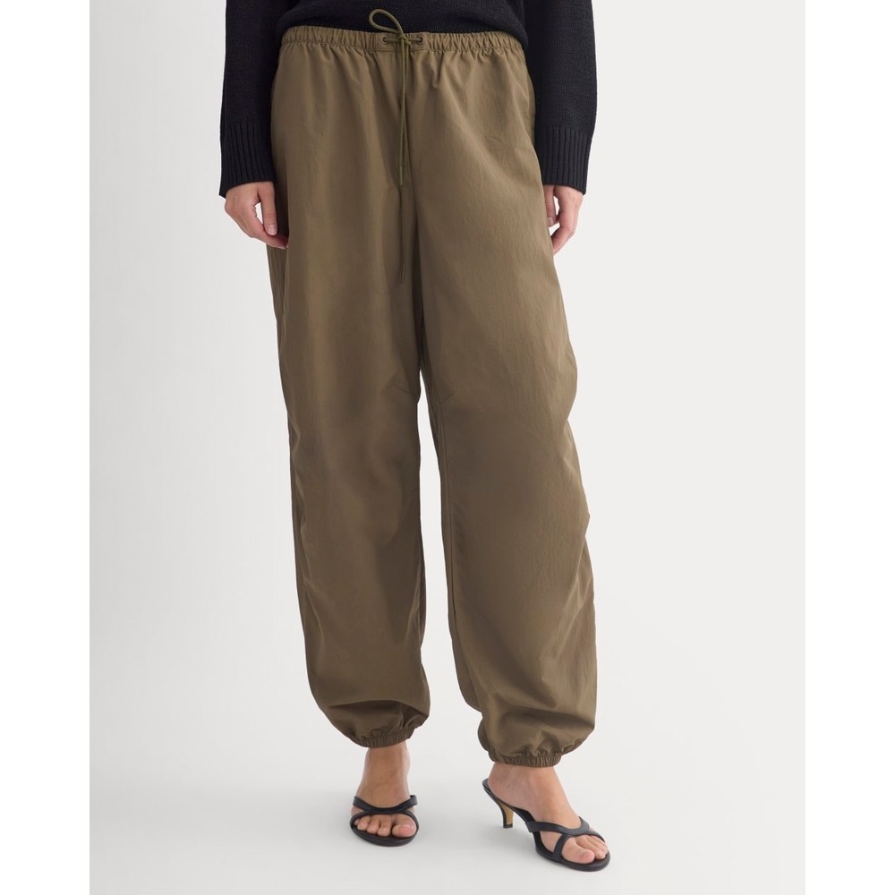 Everlane Parachute Pants Beech Brown Green XL Recycled Nylon Jogger NEW